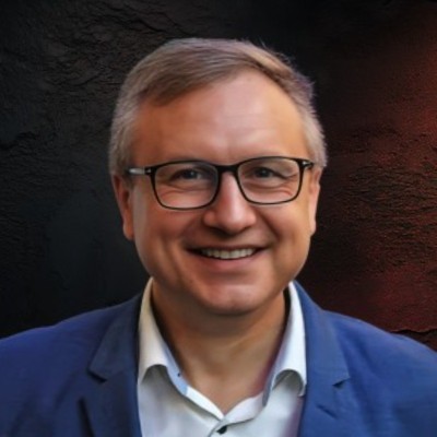 Janusz Marcinkowski na scenie #AIUPMEETING