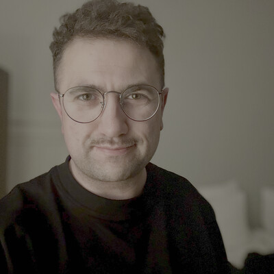 Mirek Manelski wystąpi na scenie #AIUPMEETING