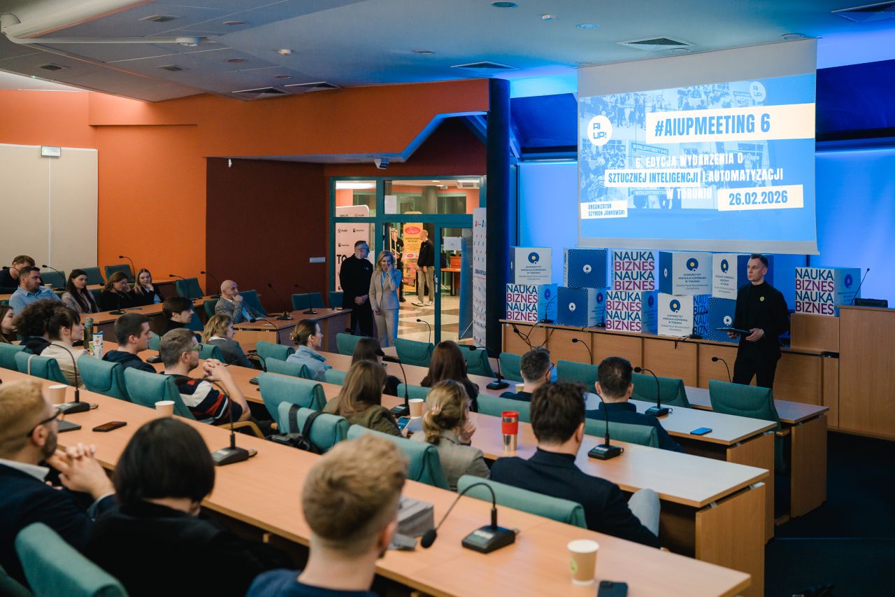 Szymon Jankowski otwiera #AIUPMEETING #6 — wstęp do edycji